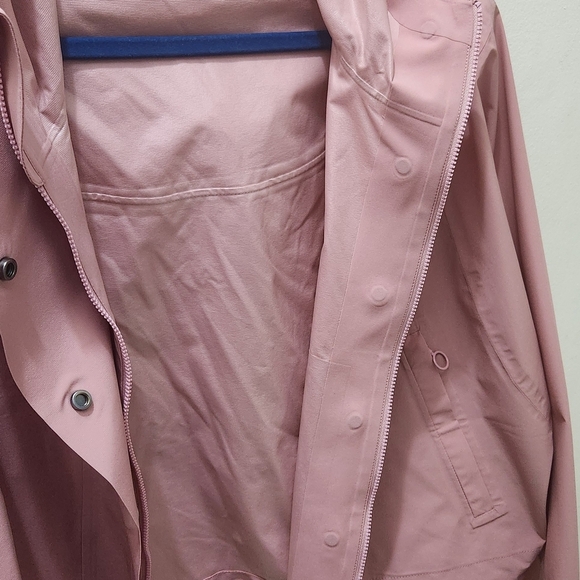 New Fabletics Erika Cropped Lightweight Hooded Jacket, Sz XL, NWT - Picture 5 of 12